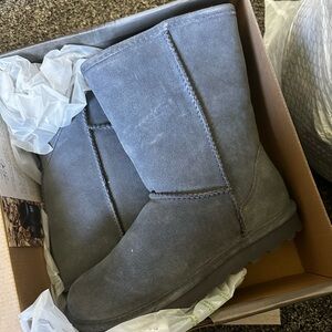 Bearpaw Elle Short boots
